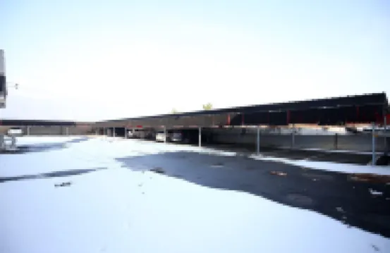 靖平畫廊自助入住汽車旅館