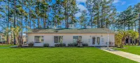 Stylish Condo with Scenic Golf Course Views - Cozy Retreat Hotels in Carolina Forest