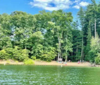 Atwood Lake Large Family Retreat Hotels in Carroll County