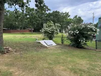 Lakefront Retreat - Stunning Views, Huge Kitchen & Neighborhood Boat Ramp