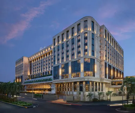 Fairmont Mumbai Отели рядом со станцией Lokmanya Tilak Terminus