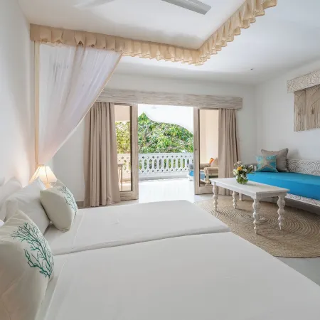 Hibiscus Home & Apartments