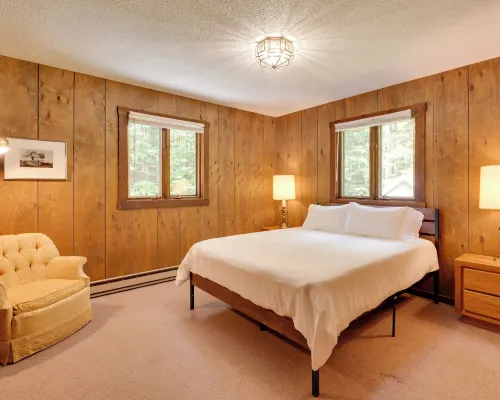 5 Mi to Franconia Notch: White Mountains Getaway Hotels in Franconia