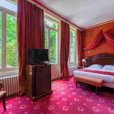 Hôtel Les Maréchaux Rooms
