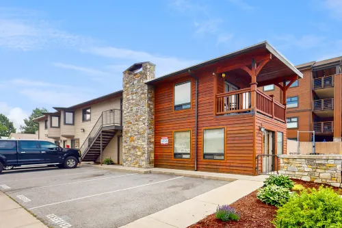 Cabana #11 Hotels in Chelan