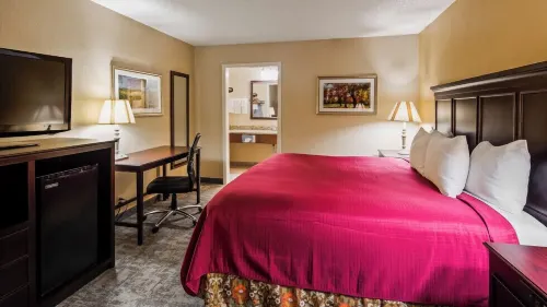 Osage Creek Lodge Hotels in Cedar Township