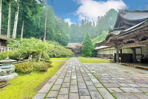 Kongo Sanmaiin