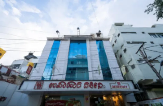 UD Residency 바사바나구디 주변 호텔