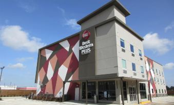 Best Western Plus Pearland/Houston Medical Center Hotel