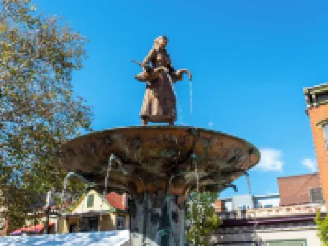 Heart of Mainstrasse Apt 4 Hotels in Covington