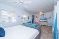 The Turtle Nest Resort Condo w/ Pool! - 4-stjärniga