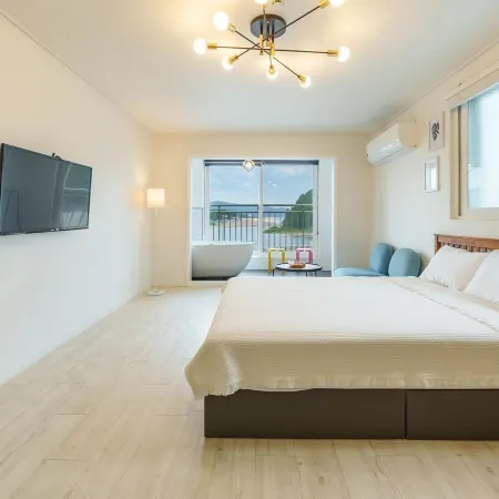 Samcheok Kong & Bee Ocean View Spa Pensi