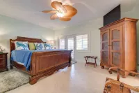 Waterfront Key Colony Beach, Pet-Friendly, Pool, Hot Tub, Deepwater 150 ft Dock