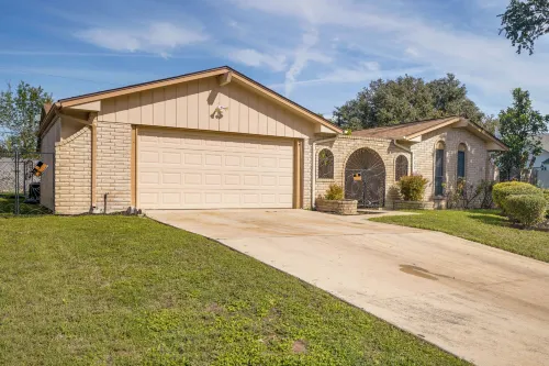 San Antonio Home w/ Private Pool: 5 Mi to Downtown - Country Houses