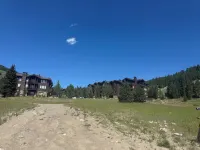 Spacious 2-bedroom Ski in/Ski out condo in beautiful Big Sky, Montana.