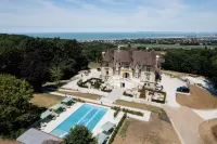 Maison Douce Époque - Deauville Hotels in Villers-sur-Mer