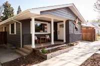 Good Vibe Bungalow w/ Hot Tub + Fire Pit + Fenced Yard. Heart of Old Town Hotels near Liquid Mechanics Brewing Company