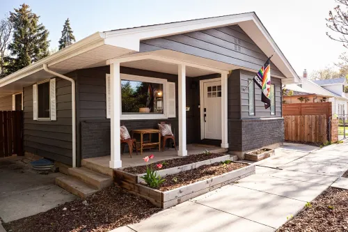 Good Vibe Bungalow w/ Hot Tub + Fire Pit + Fenced Yard. Heart of Old Town Hotels in Lafayette