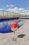 Allia Gran Pampulha Suites - piscina