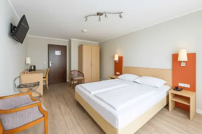 Atomis Hotel Düsseldorf City Hotel in zona Università Heinrich Heine di Düsseldorf
