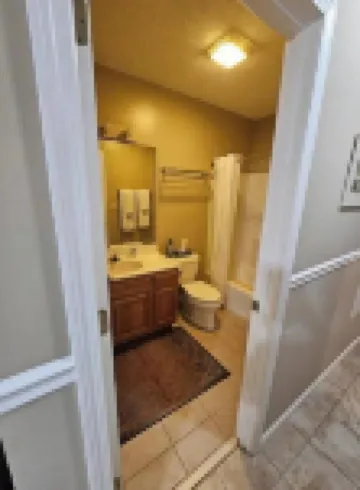 Romantic getaway w/hot tub