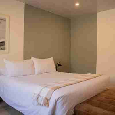 w Impressive 5BR w Terrace in Miraflores Rooms