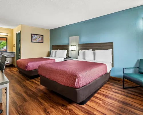 Econo Lodge Charlotte Airport Area Hotels near Enderly Park