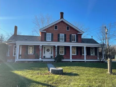 Adirondack-Lake Champlain-Heated Pool-