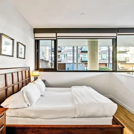 Airy and Open Corner Loft - 92 Walkscore