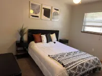 Entire home, walking distance to OU