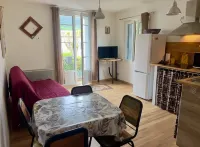 Apartment n°3 - T2 bedroom & separate bathroom