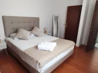 Casa das Rosas- Villa with garden, Charneca da Cotovia