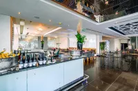 Radisson Blu Gautrain Hotel, Sandton Johannesburg - bar