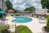 La Quinta Inn & Suites by Wyndham Sherman - Pools
