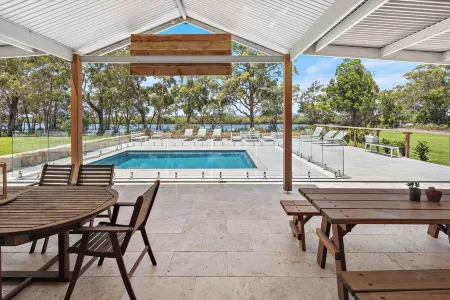 The Sanctuary Отели в г. Юг Запад Рокс