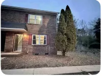 Washer, Dryer, Desk, Smart TV, Blackout Shades, Fully Stocked Kitchen Cookware