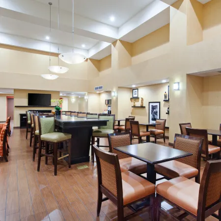 Hampton Inn & Suites Fresno-Northwest