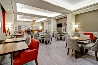 Hampton Inn & Suites by Hilton Medicine Hat Hotels in Medicine Hat