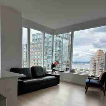 Chic 1-bedroom condo in superb New York with fitness room, AC Others