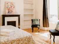 Maison Madeleine, Charmante Maison de Cœur de Ville Avec Extérieur, 12 Personnes Hotels in La Fleche