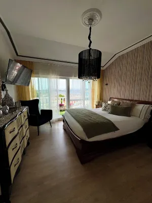 Charming semi-detached house with breathtaking views Hotels in der Nähe von Puerta do Sol