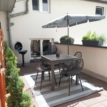 Old building oasis Fulda - quiet, central, terrace, train station 400m -