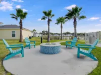 The Salty Breeze Cottage at The Oasis