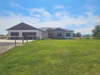 Experience Desert Gemini Ranch and the magic of the Colorado high desert 서스테인에이블 하이드로포닉스 & 오르가닉 가든 서플라이 주변 호텔