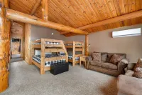 Majestic lake views on 20 private acres with hot tub