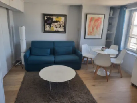 The little Versaillais