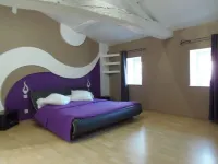 225m² house with pool, spa and billiard table فنادق في Floirac