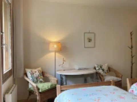 Peaceful gîte swimming pool Canigou view 1h Argeles sur Mer 韋爾內萊班酒店