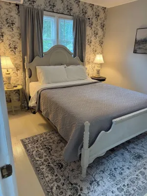 2 Bedroom  Downtown Greeneville- Park Place