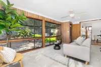 Seachange Shoal Bay Hotels in Shoal Bay